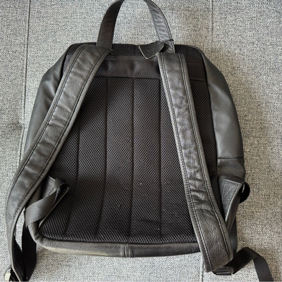 Samsonite Leather Backpack - Picture 2 of 3